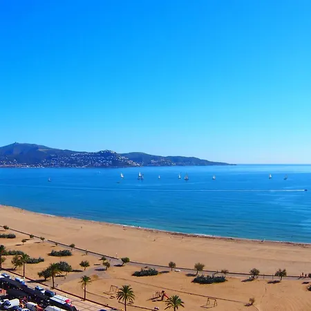 Manhattan By Interhome *