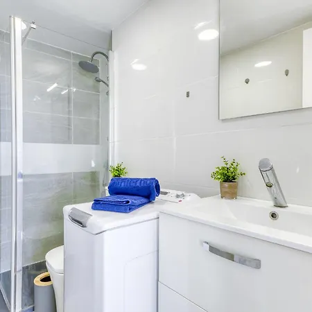 Manhattan By Interhome * Empuriabrava